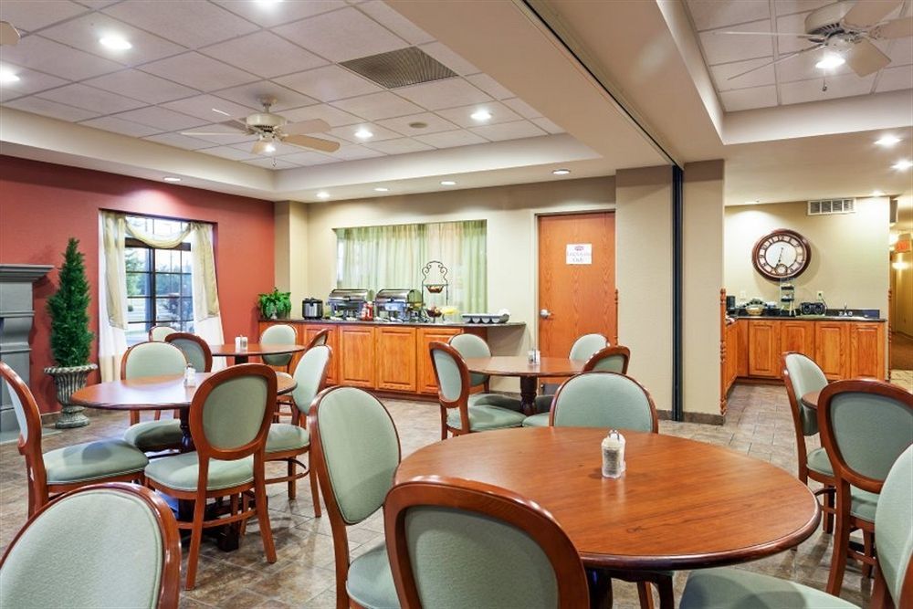 Country Hearth Inn & Suites Edwardsville Ngoại thất bức ảnh